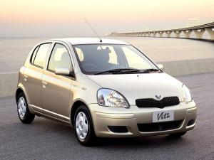 Toyota Vitz F D Package 2001 года